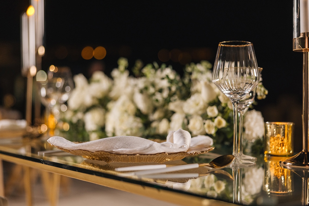 Romance in Gold-66